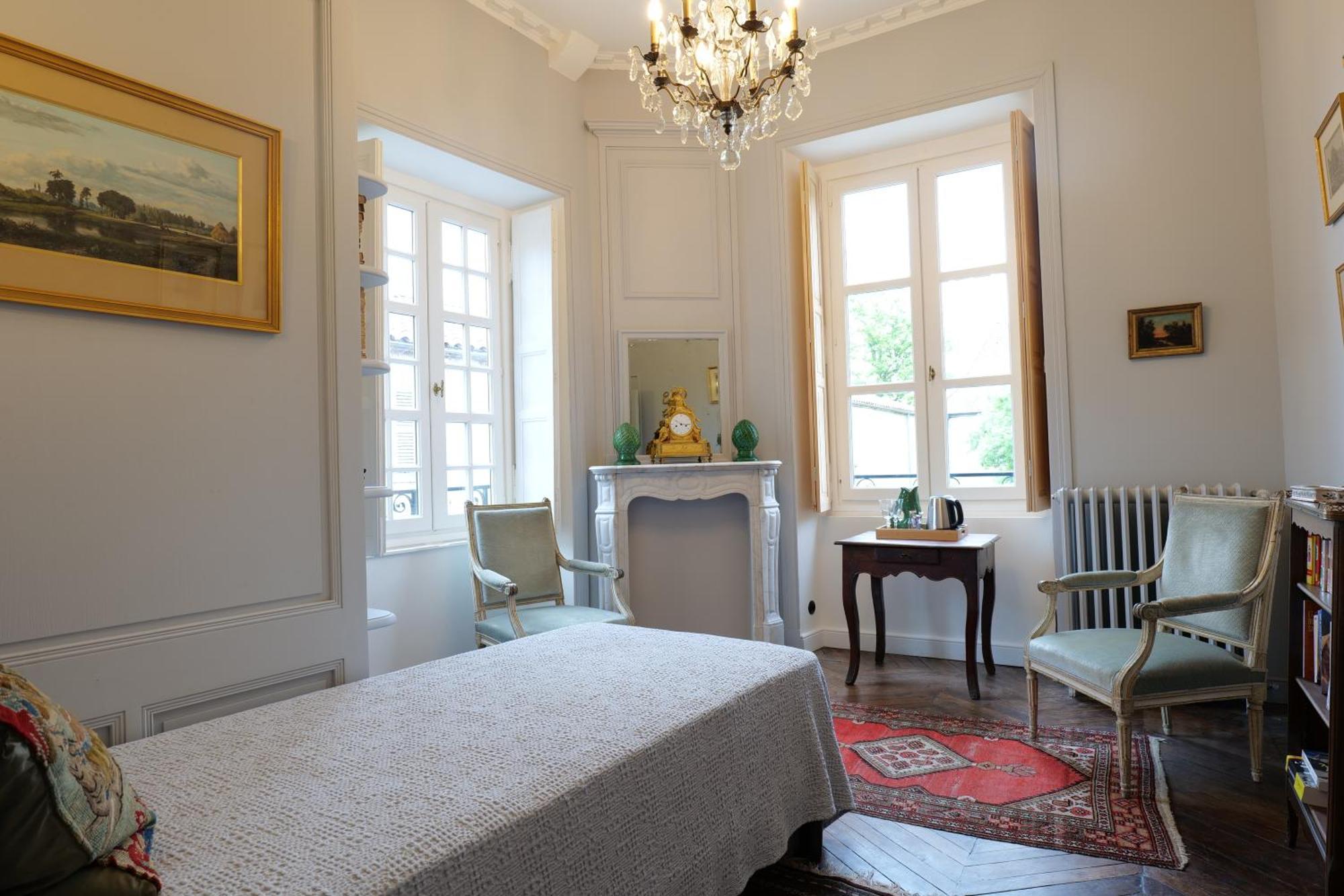 Domaine de Chalaniat Bed & Breakfast La Sauvetat  Exterior foto